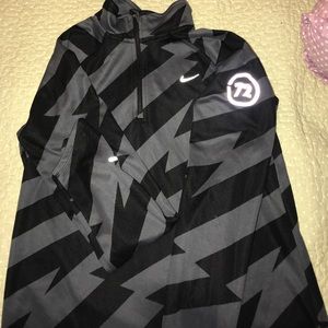 Nike pullover